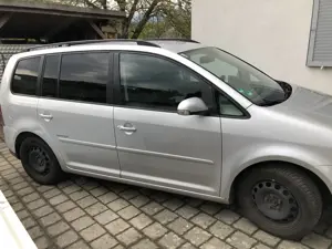 VW Touran 1,9 TDI 110PS 262TKM Bild 3