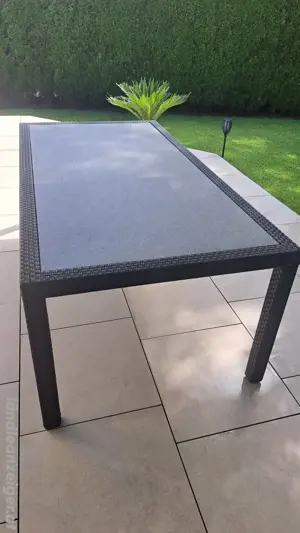 Rattan Gartentisch 