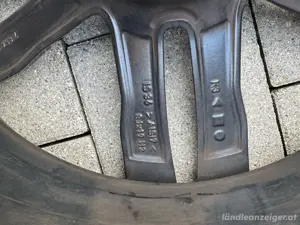 BMW Orginal 19 Zoll Felgen mit Sommerreifen Bild 4
