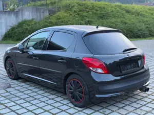Peugeot 207 Benzin Sport Bild 3