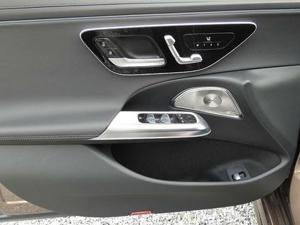 Mercedes-Benz E-Klasse Bild 15