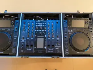 2x Pioneer CDJ's 2000 & DJM 2000 Bild 5