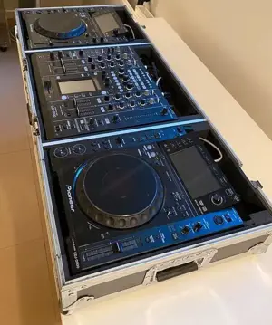 2x Pioneer CDJ's 2000 & DJM 2000 Bild 4