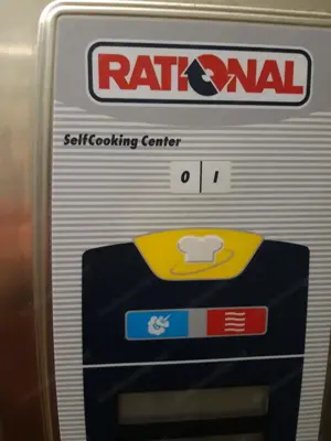 Backofen rational self cooking Center Bild 5