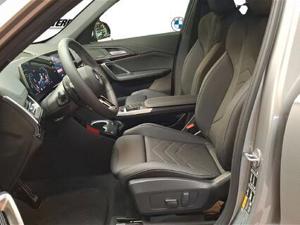 BMW iX1 eDrive20 *0,99% Fixzins Leasing* // M Sportpaket // Head-Up // Bild 10