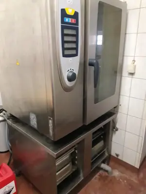 Backofen rational self cooking Center Bild 2