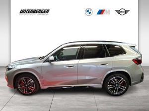 BMW iX1 eDrive20 *0,99% Fixzins Leasing* // M Sportpaket // Head-Up // Bild 3