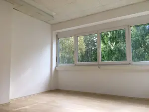 Mäder - Bürofläche im 1. OG mit ca. 17 m 
