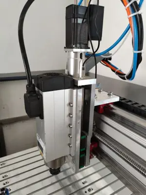 CNC Fräse Fräsmaschine 4kW Spindel + Computer + Handrad Bild 8
