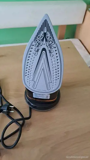 Neues Dampfbügeleisen one Kabel Bügeln zu verkaufen  Bild 2