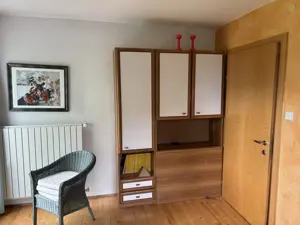 Möbelkombi in Holzoptik Bild 2