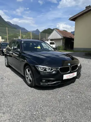 BMW 318 i Touring Aut. *Kamera*Navi*Sitzheizung* Bild 3