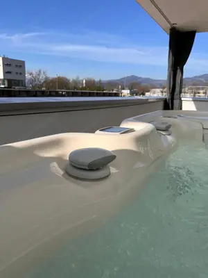 Whirlpool HotSpring Envoy NXT Bild 2