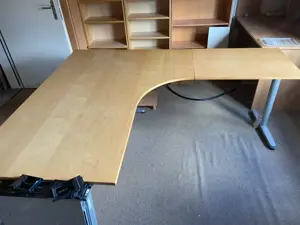 Sehr stabiler großer Schreibtisch Bild 3