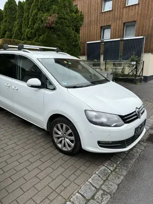 VW Sharan Sharan Highline BMT SCR 2,0 TDI DSG Bild 2