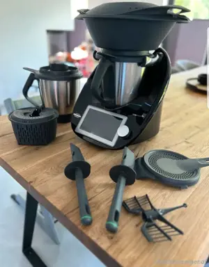 Thermomix TM 6 in schwarz mit viel  Zubehör und 2 . Mixtopf Bild 3