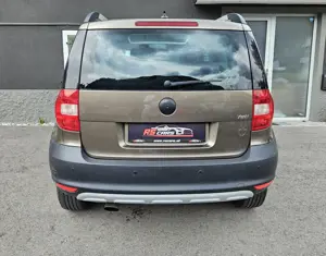 Skoda Yeti 1,2 TSI DSG Panoramadach Bild 7