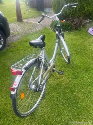 Gut erhaltenes Fahrrad