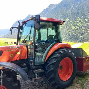 Traktor Allrad Bild 2