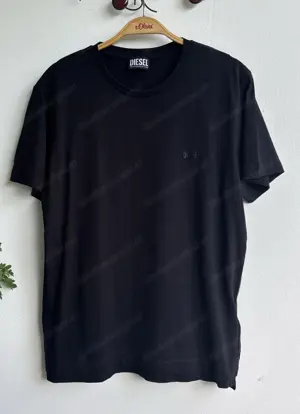 Schwarzes T Shirt von Diesel