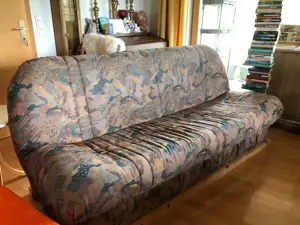 Sofa klappbar, zu verschenken 