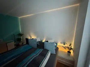 traum|art Schlafzimmer komplett (ahorn natur glas super white) Schrank, Bett, Sideboard, Nachttisch Bild 3
