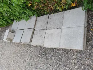 Betonplatten 40x40cm zu verschenken