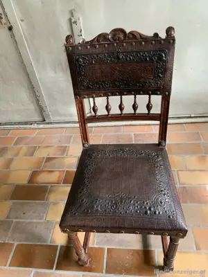 Antiker Stuhl