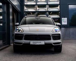 Porsche Cayenne Bild 8