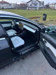 Tesla Model 3 Bild 8