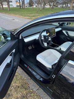 Tesla Model 3 Bild 5