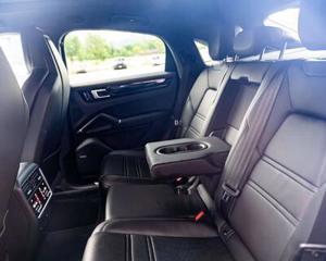 Porsche Cayenne Bild 16