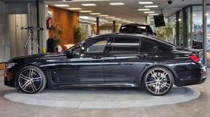 BMW 745 Bild 10