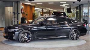 BMW 745 Bild 9