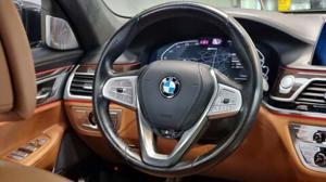 BMW 745 Bild 19