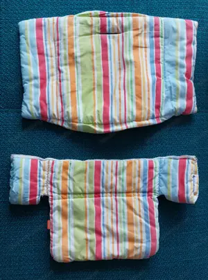 Stokke Tripp Trapp Baby Set, Kissenbezüge und Sicherheitsgurt Zubehör-Set Bild 4