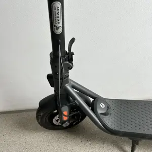 E-Scooter "Kick Scooter F2D" Ninebot by Segway Bild 3