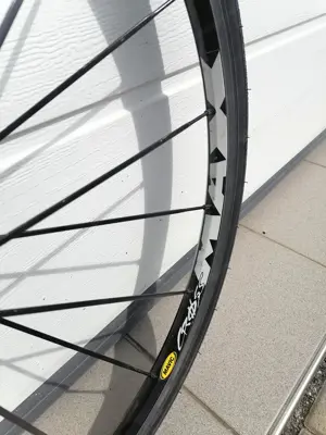 Mavic Cross Max 26Zoll Set mit Schnellspanner Bild 3