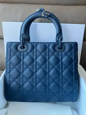 Lady Dior Handtasche ultramatt dunkelblau Bild 4