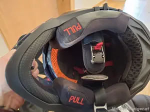 Helm wie neu Bild 4