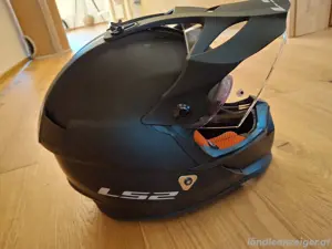 Helm wie neu Bild 2