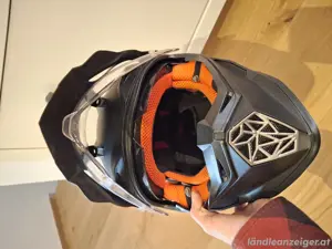 Helm wie neu Bild 5