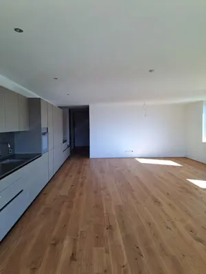NEUBAU: Traumhafte 2-Zimmer-Terrassenwohnung in sonniger und ruhiger Lage in Muntlix Zwischenwasser Bild 4