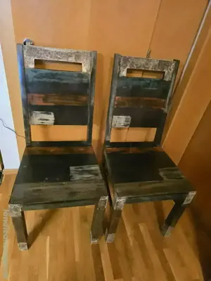 2 Stühle    