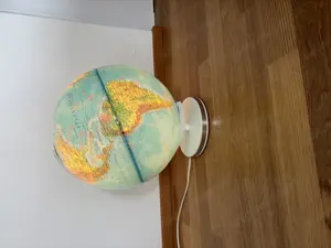 Globus mit Leuchtfunktion