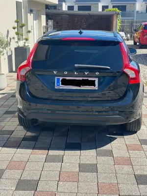 Volvo v60 drive momentum Bild 3