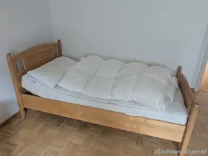Bett inkl. Lattenrost (elektrisch verstellbar)