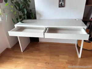 IKEA Schreibtisch Micke Bild 2