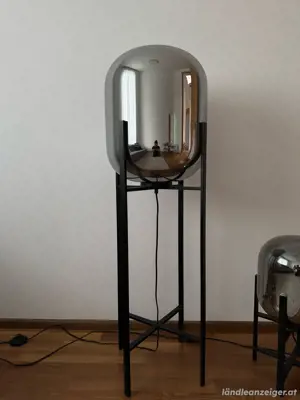 Zwei stilvolle Rauchglas-Leuchten   Steh- & Tischlampe im Set