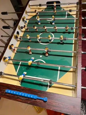 Verkaufe Tischfußballtisch 